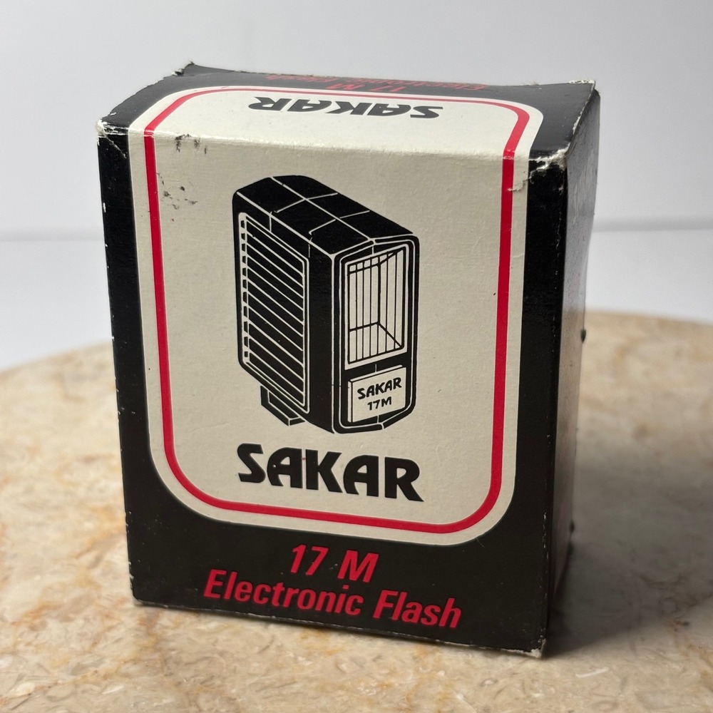 Sakar 17M Electronic Flash Black Vintage Hot Shoe Camera Accessory‎
